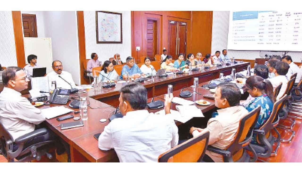 Govt plans to deposit cosmetic charges to students' accounts through DBT