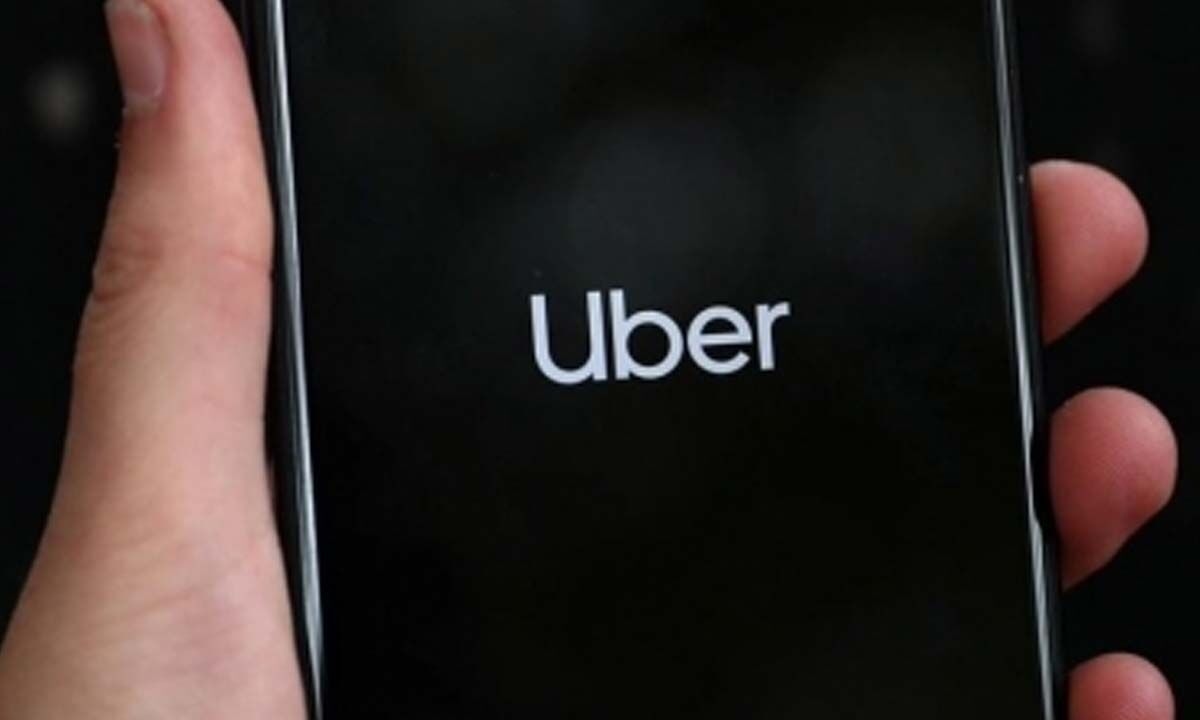 Uber launches premium pickup zones at airport
