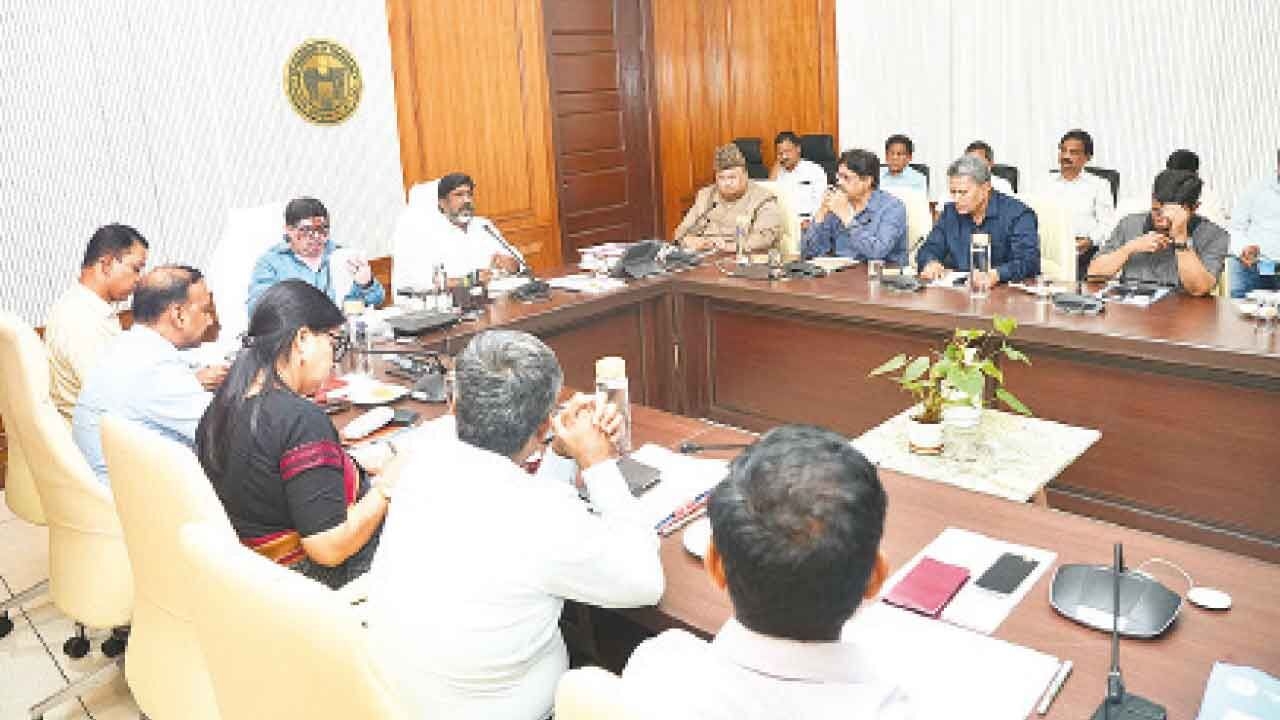 For CM, funds no concern for turning Hyderabad into world city, says Bhatti