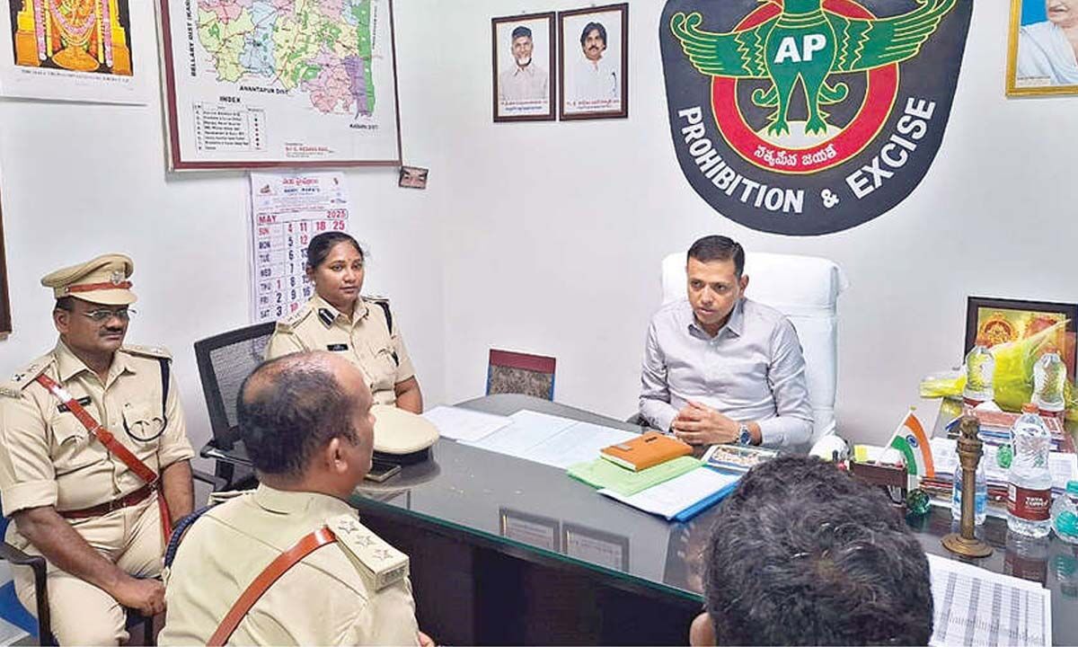Excise enforcement director reviews ‘Navodayam 2.0' implementation