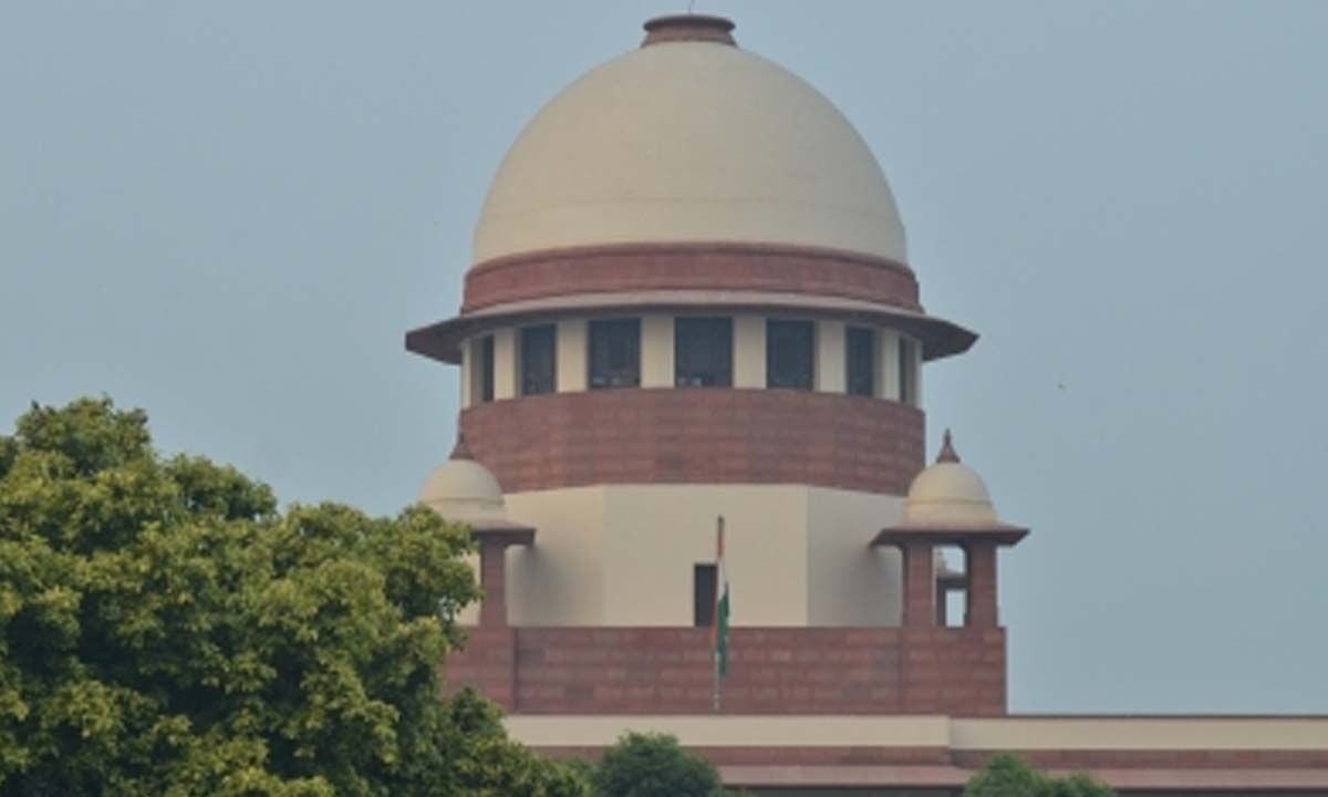 SC dismisses plea seeking action against Maha officials over protocol lapse during CJI's first visit