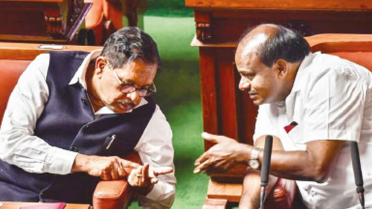 HM targeted in gold smuggling case amid Cong power struggle: HDK