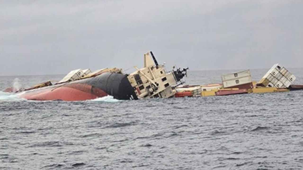 Kerala sounds alert amid suspected hazardous substance leak from capsized cargo ship