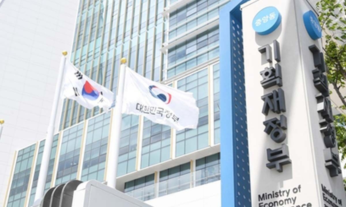 S. Korea to bolster cooperation with World Bank in helping developing nations