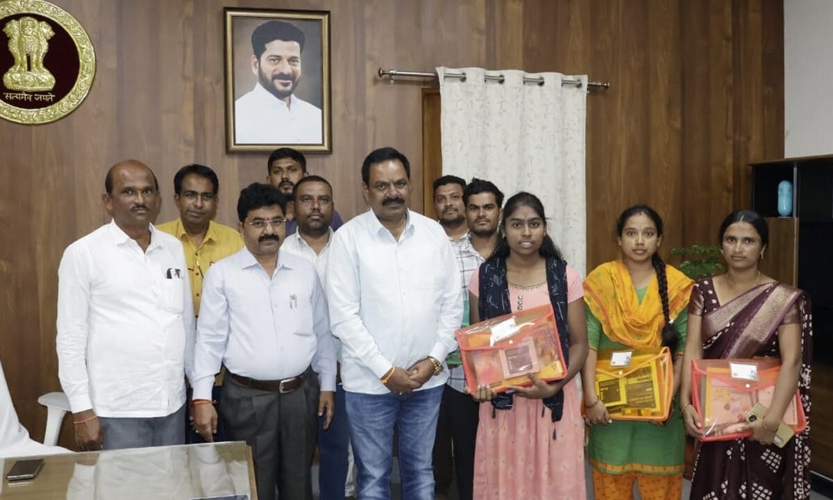 Licensed Surveyor Trainees Receive Kits from Additional Collector Lakshmi Narayana in Gadwal