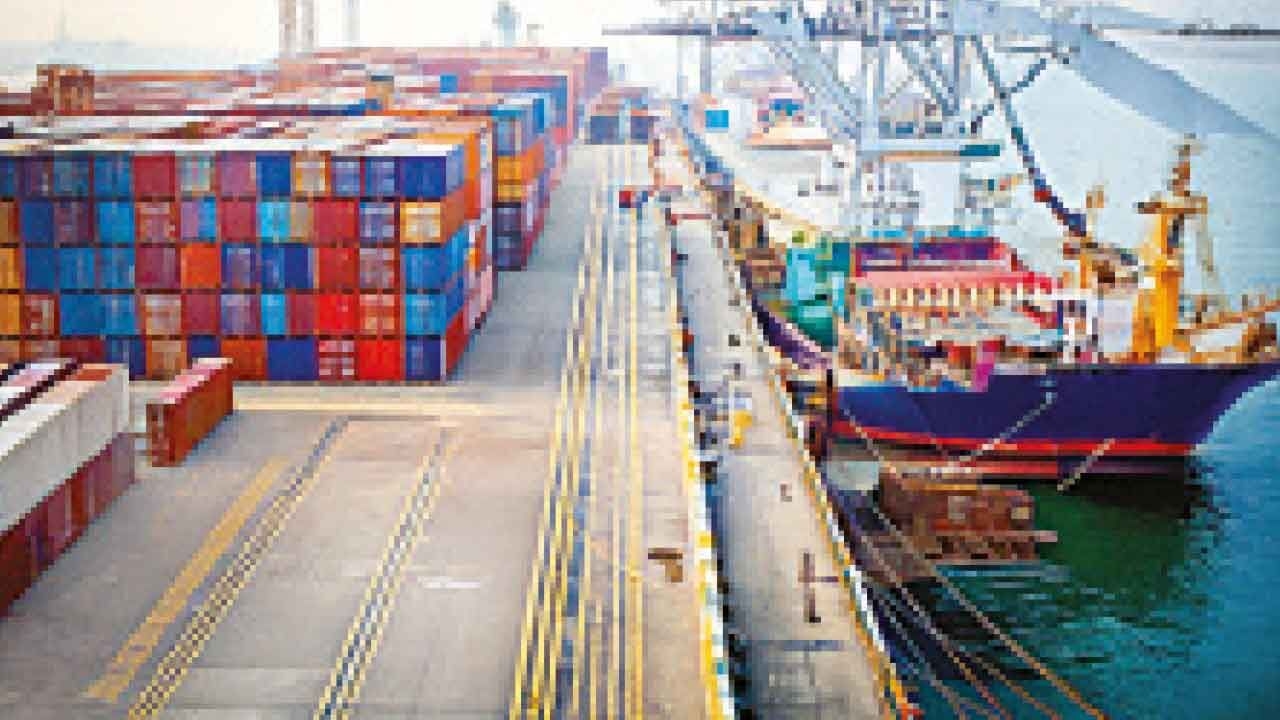 Exports likely to touch $1 trn mark in FY26
