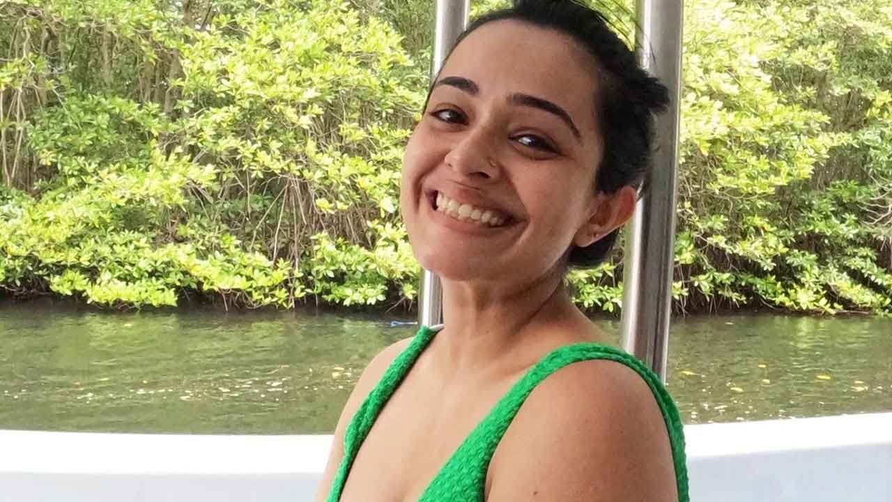 Apoorva Arora is washing away all her stress at the beaches of Bali