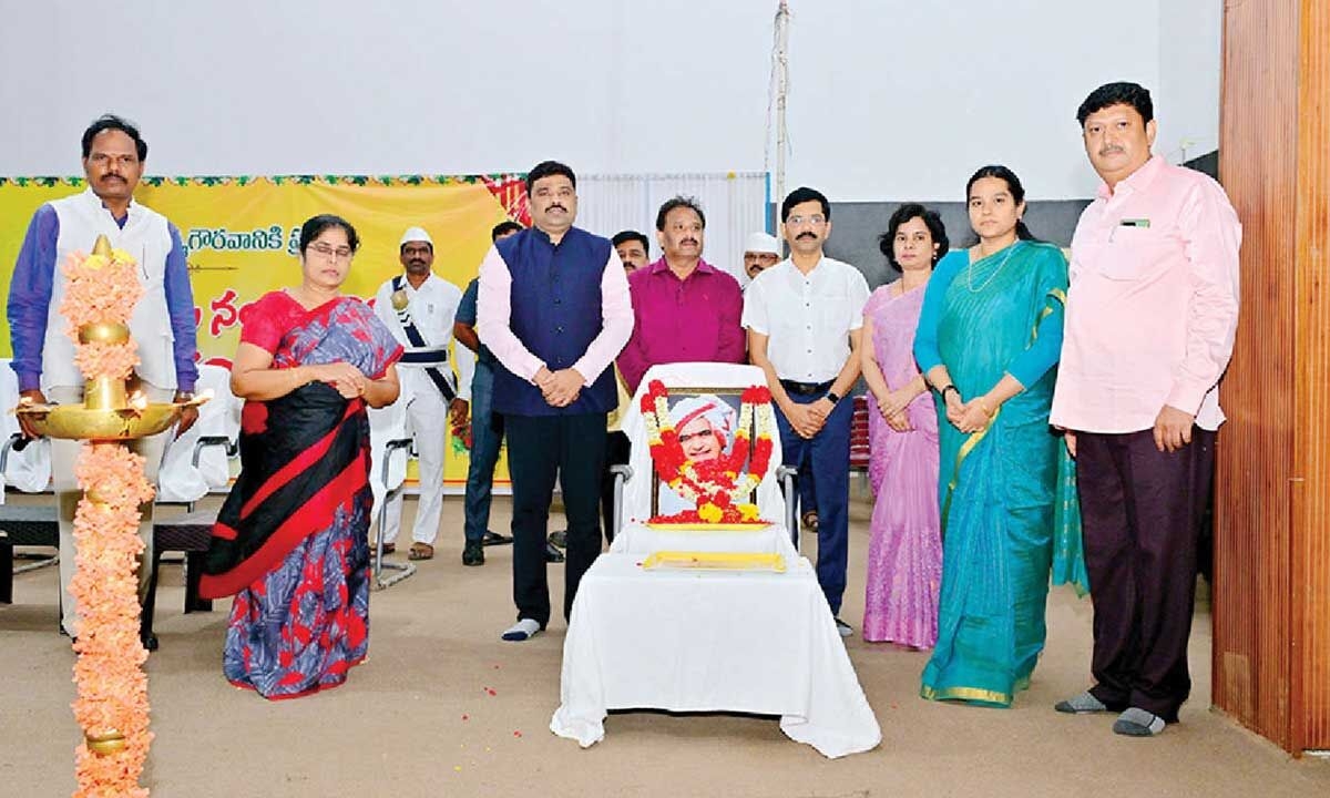 NTR remembered as visionary leader on birth anniversary