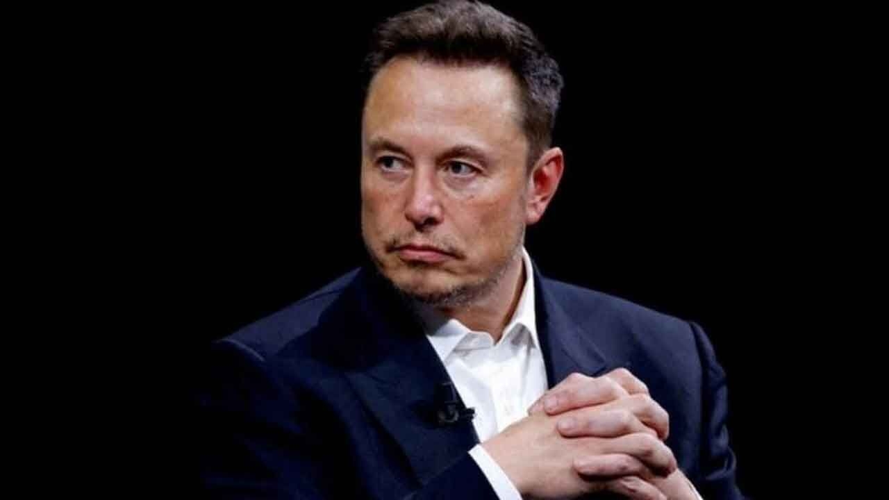 Musk quits US govt role