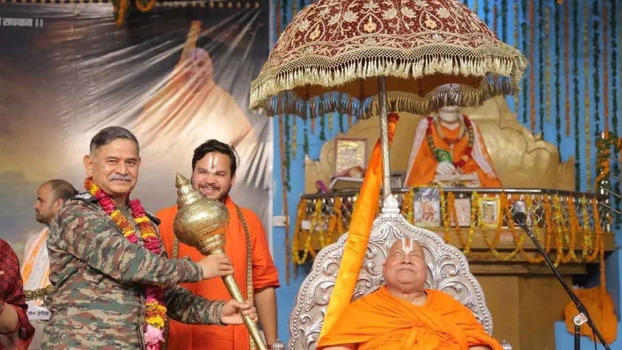 ‘Want PoK back as dakshina': Seer told Army Chief Dwivedi