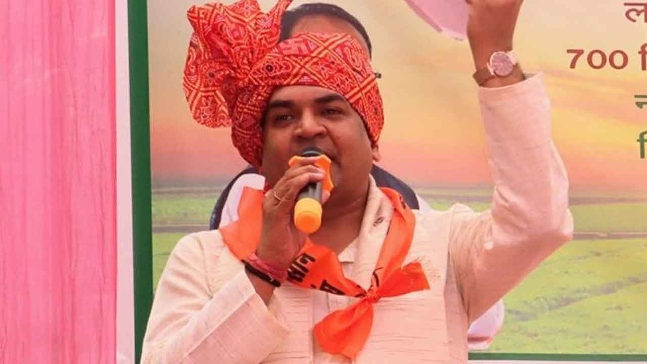 Kapil Mishra hails Modi's leadership