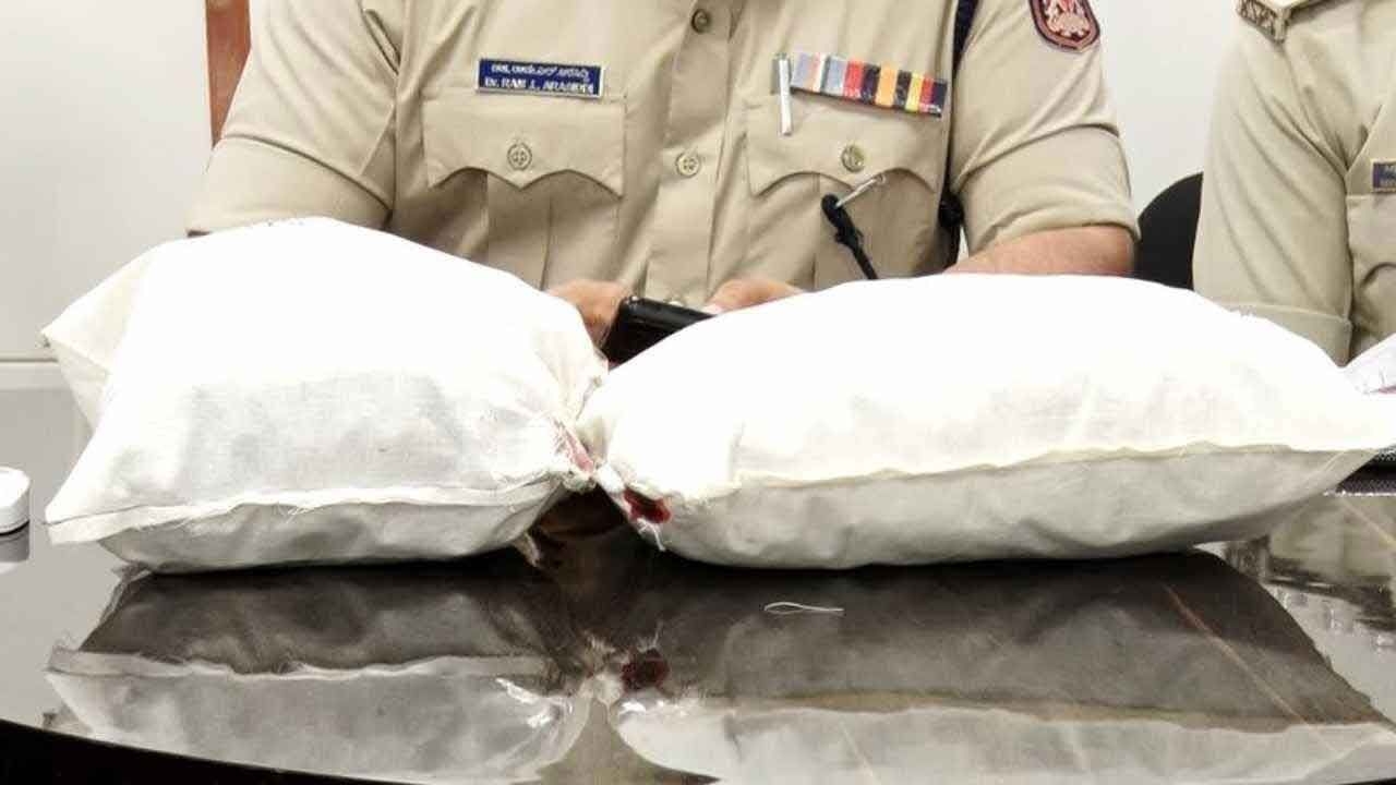 Eight held for smuggling hydro ganja from Thailand