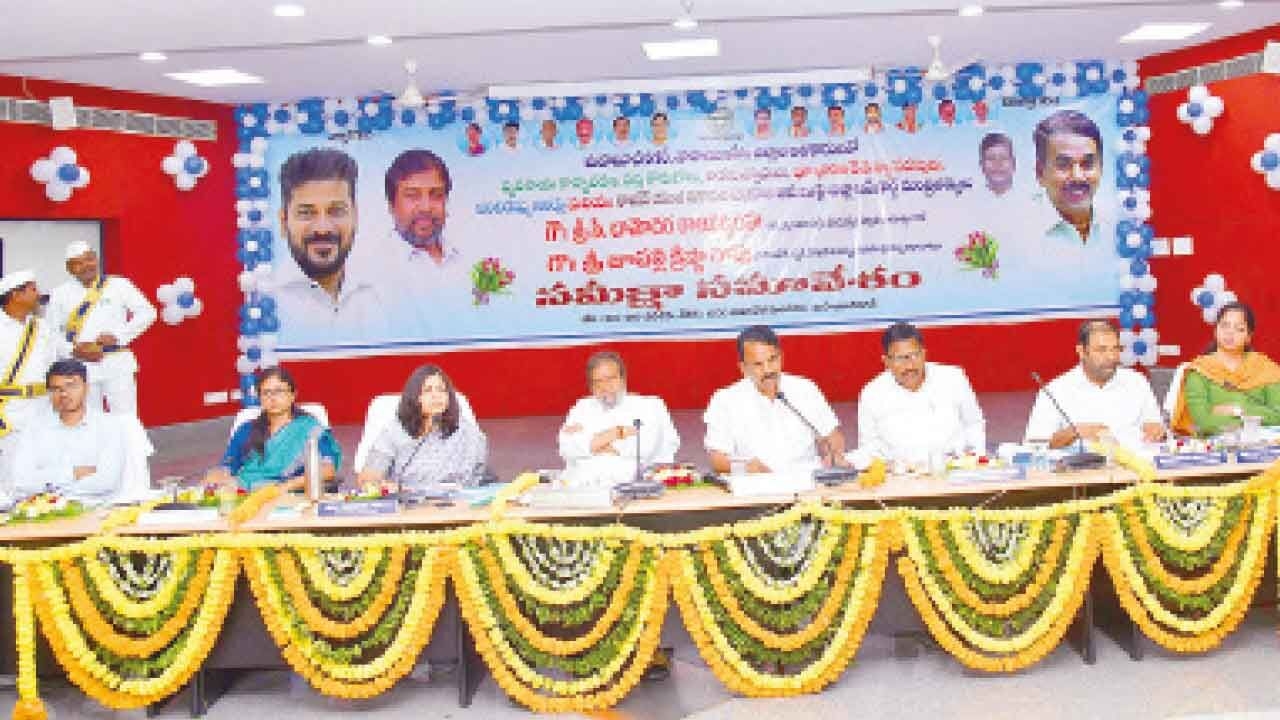 Rajanarasimha calls for legal action against those selling fake seeds