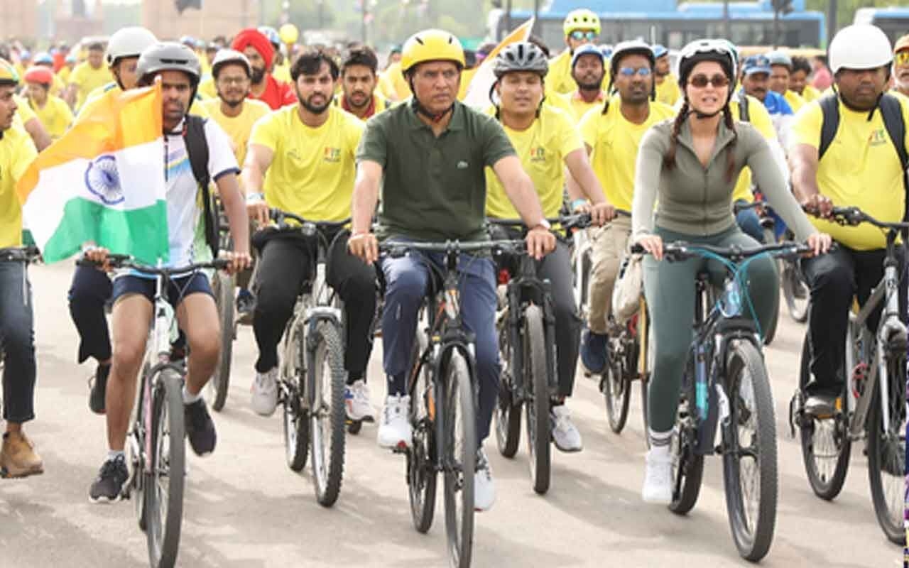 25th edition of 'Fit India Sundays on Cycle' pays tribute to armed forces; celebrates World Bicycle Day