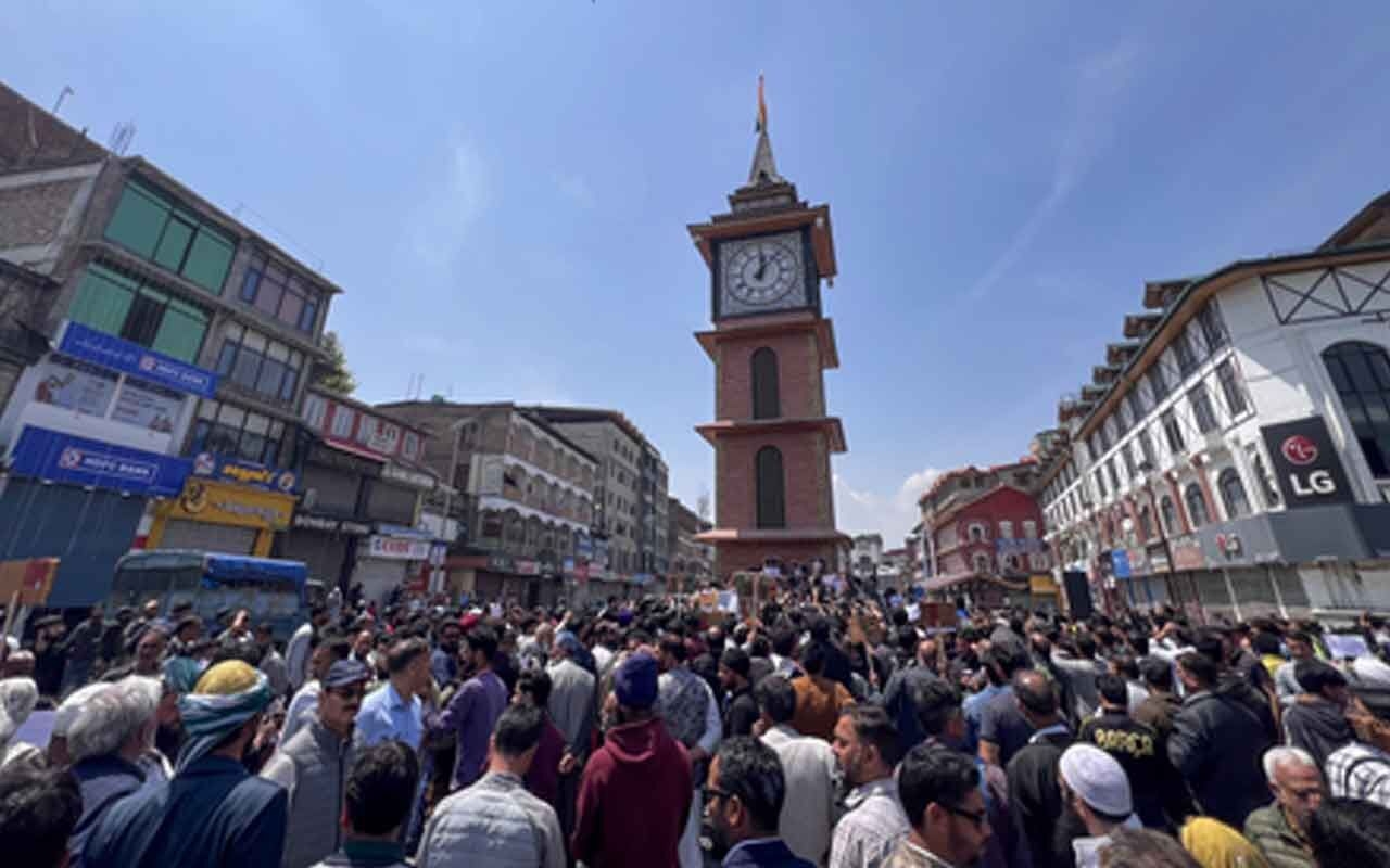 Time for Kashmiris to say a decisive no to Pakistan's agenda