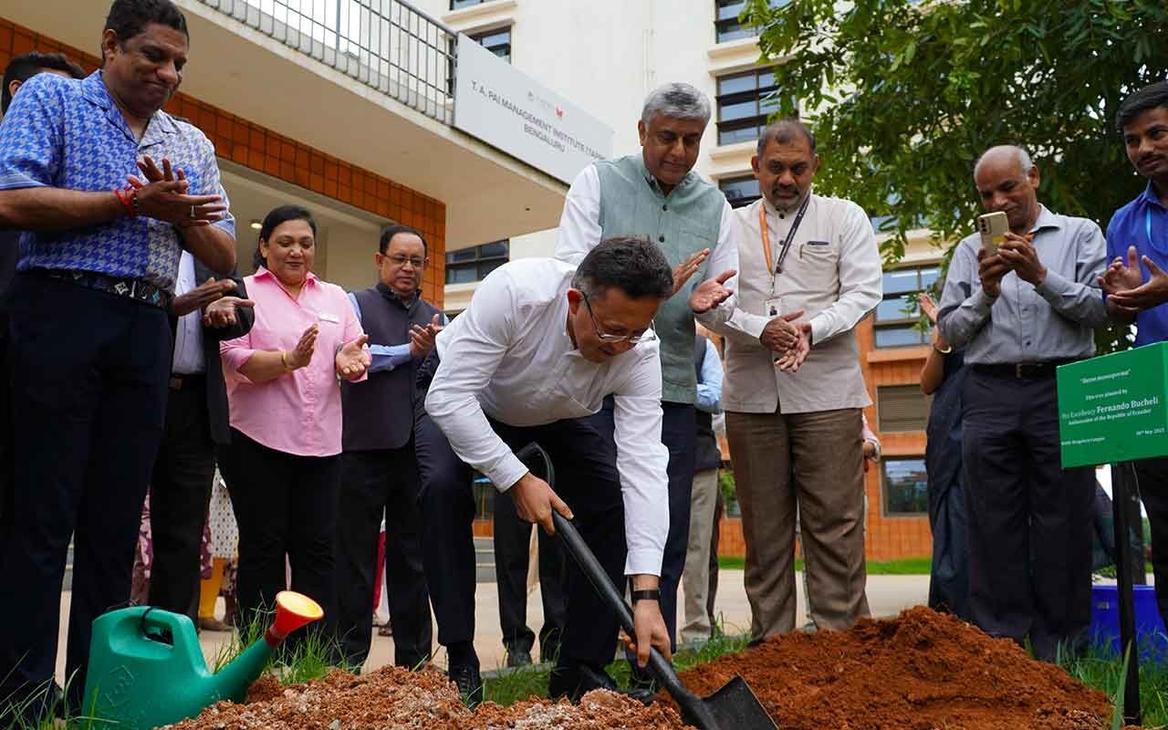 MAHE Bengaluru Observes World Environment Day with Call to Curb Plastic Pollution