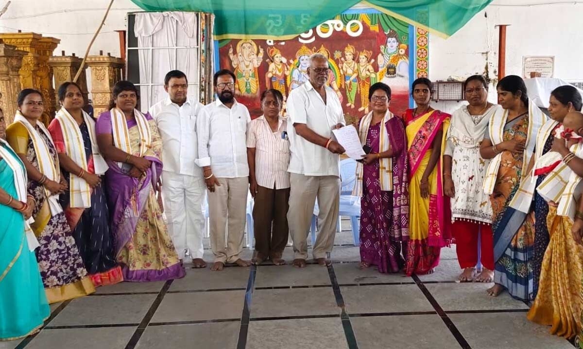Pasula Ramadevi is MBNR president of BC Mahasabha