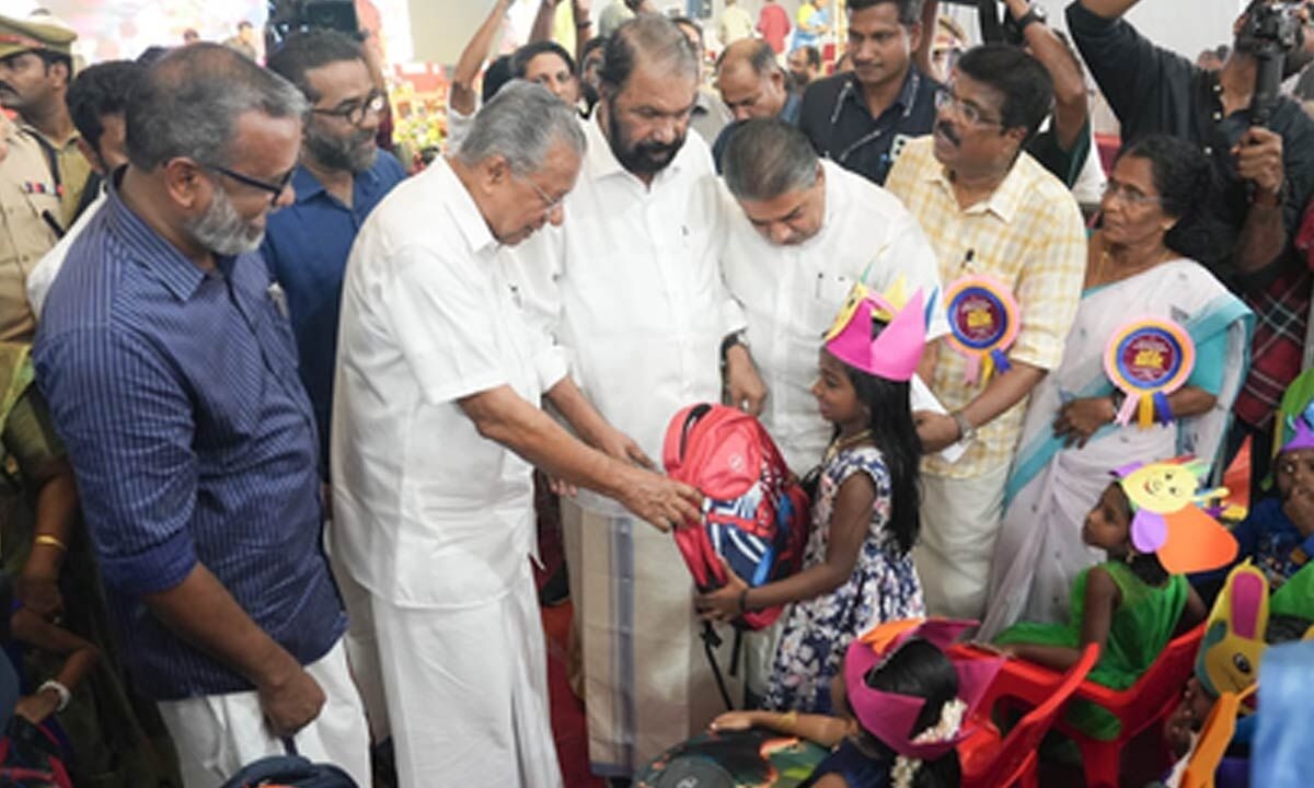Monsoon rains take a break as schools reopen in Kerala