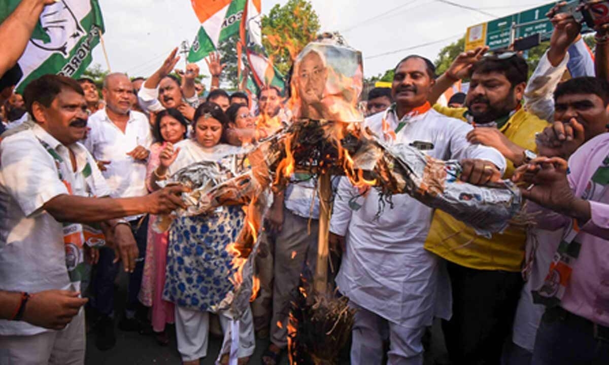 Bihar rape victim's death: Opposition slams govt's insensitivity, latter asks not to politicise case