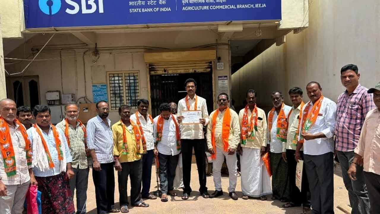 Negligence by District Bank Officials Delays PM Vishwakarma Scheme Benefits in Jogulamba Gadwal