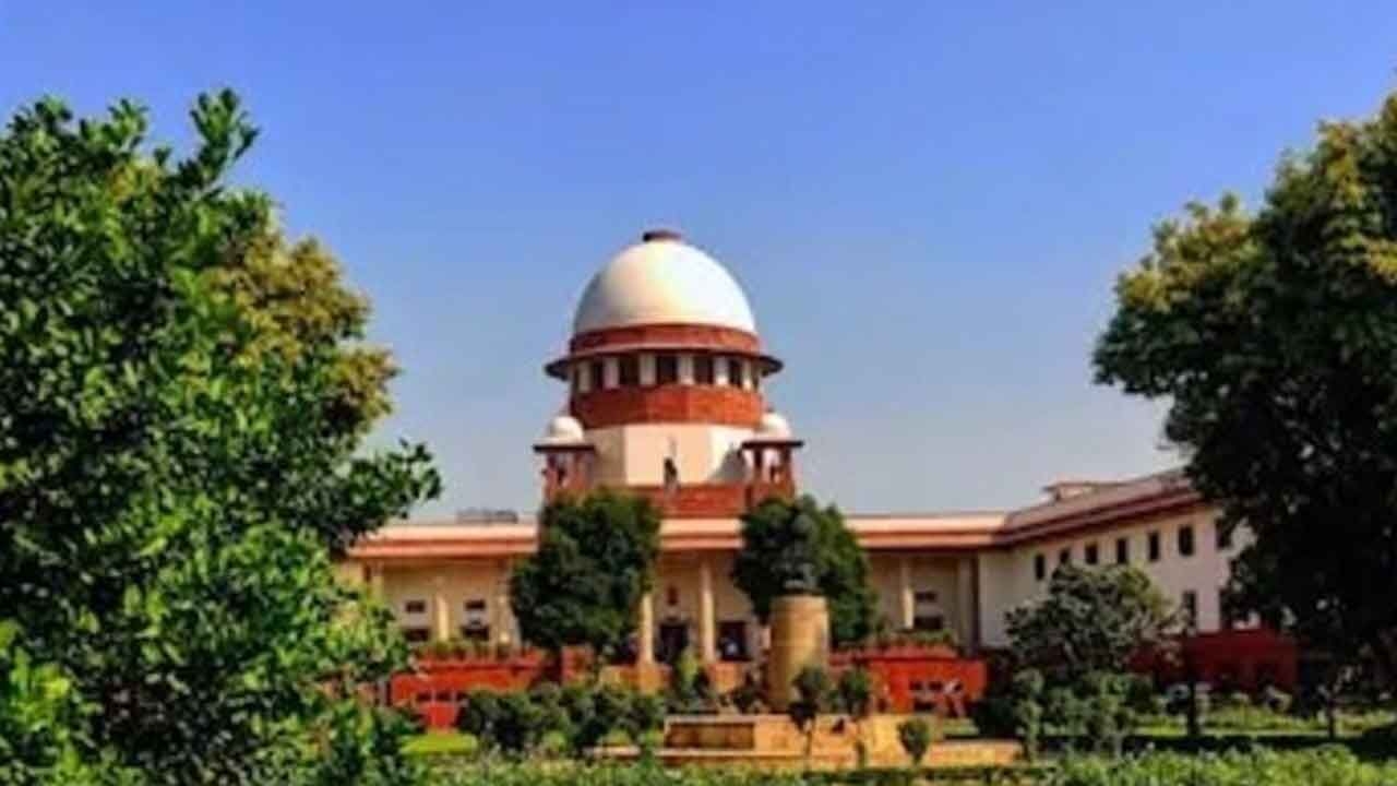 Supreme Court to Review Case Of Woman's Alleged Illegal Detention And Deportation from Assam To Bangladesh