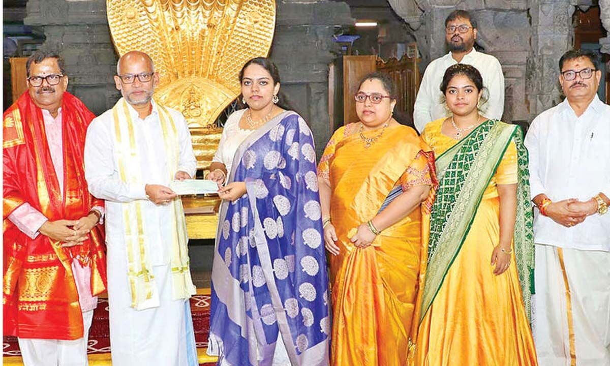 Rs 10 lakh donated to TTD