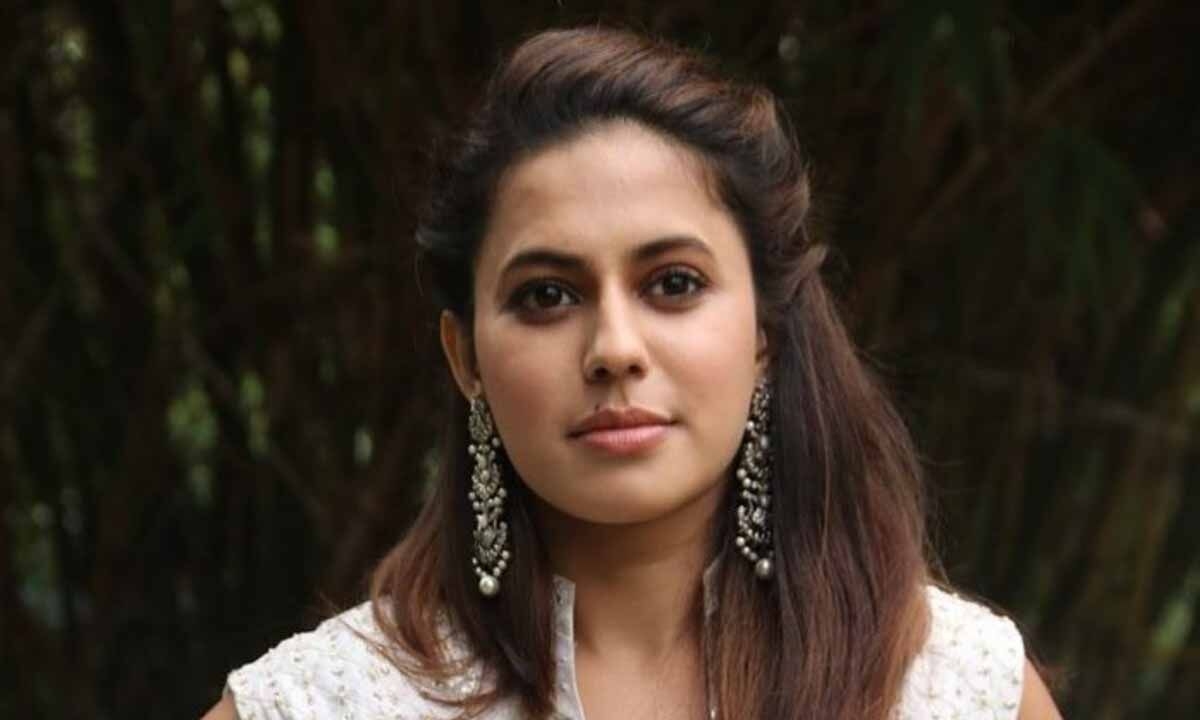 Kannada Actor's Mother Challenges Daughter's Prolonged Custody Despite Court-Granted Bail