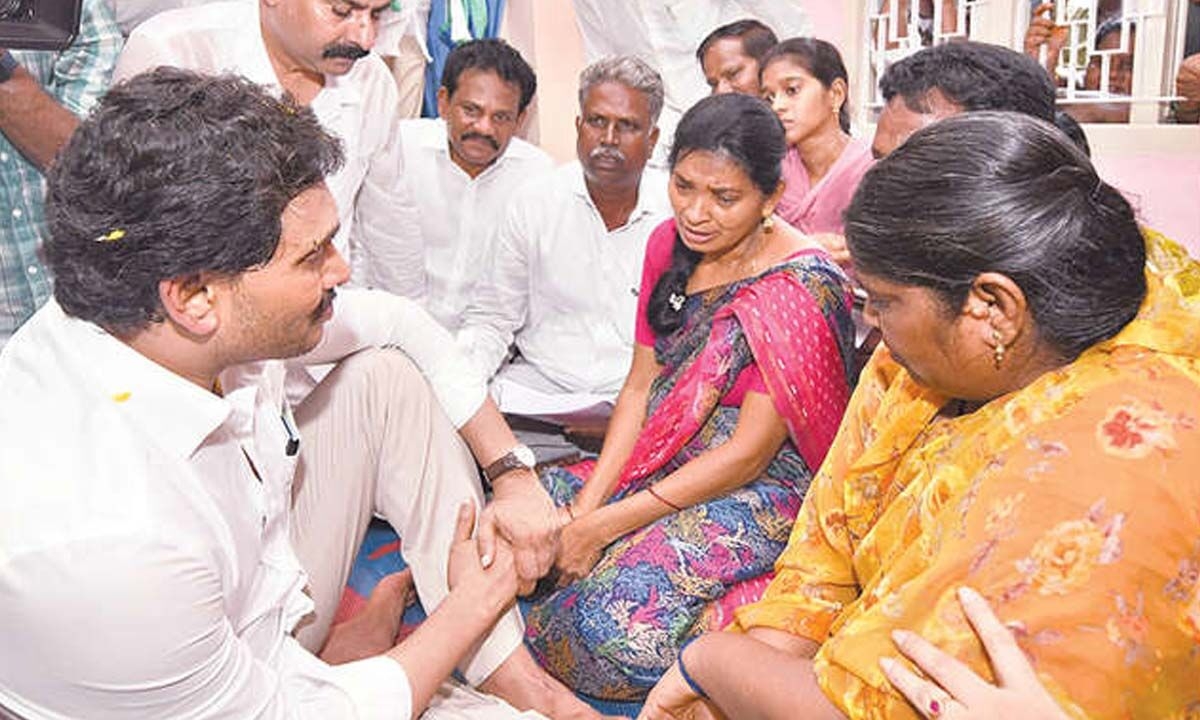 Law and order failed in State, alleges Jagan