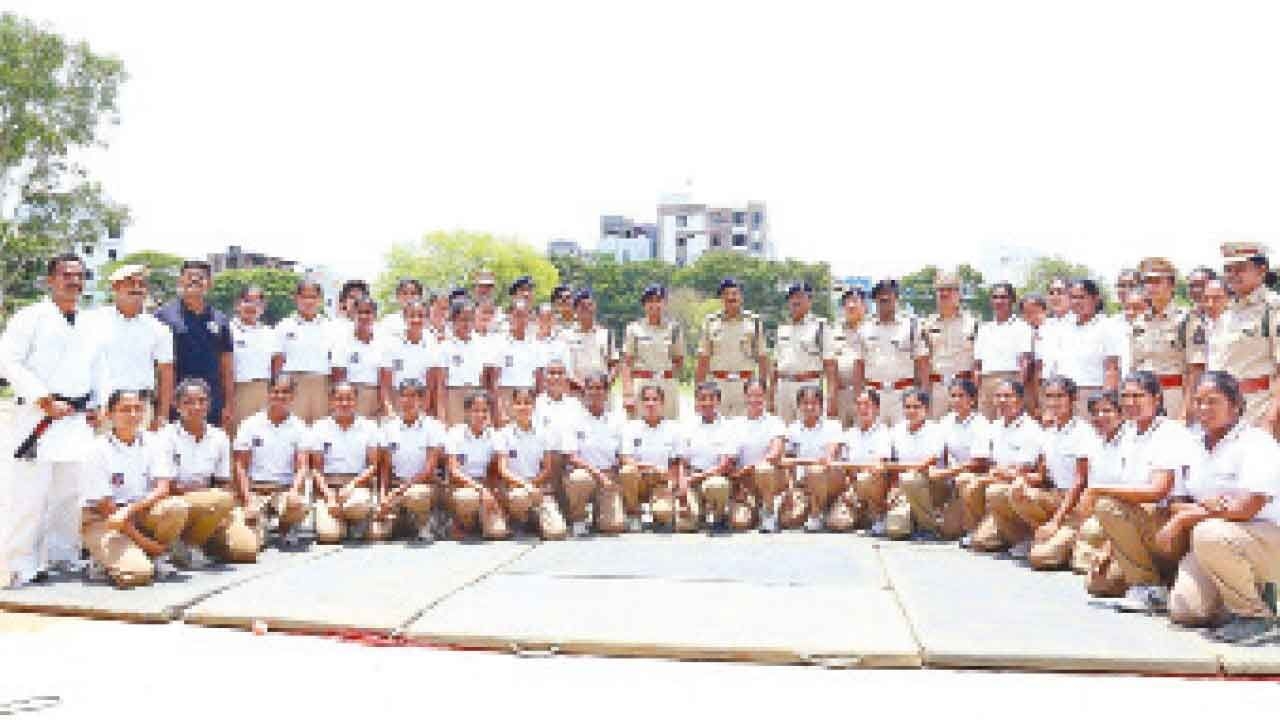 Wow! SWAT set up to squelch protests by women in Hyd'bad