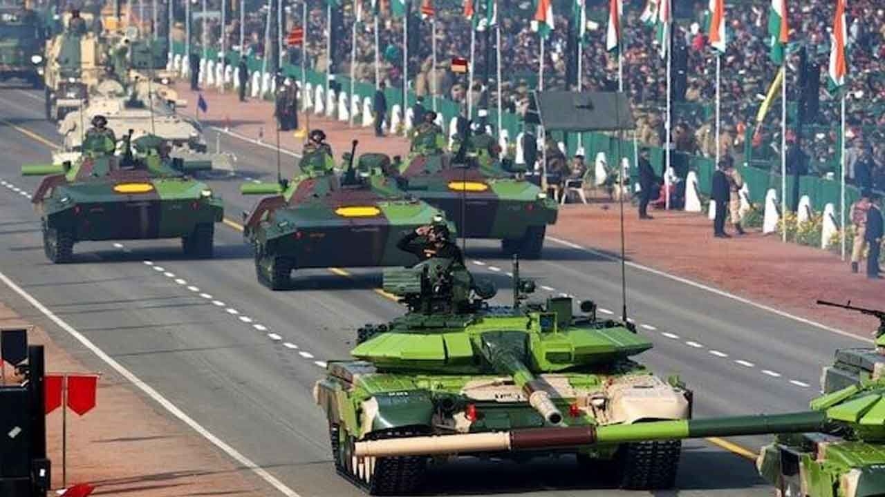 India buying military gear from Russia upsets US