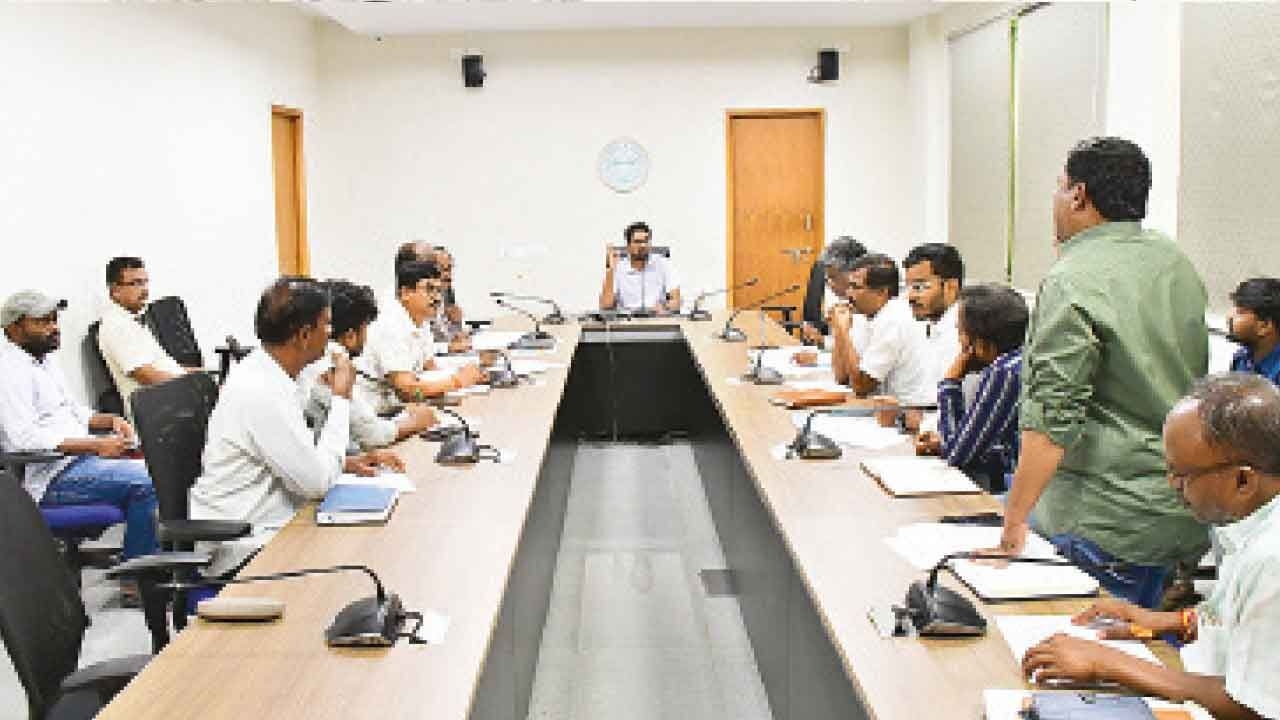 Complete renovation work of govt schools early: DC