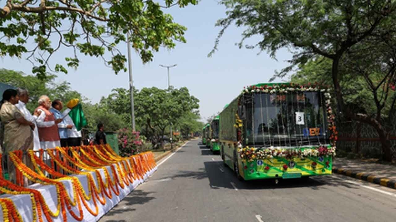 PM Modi flags off electric buses for clean and green Delhi