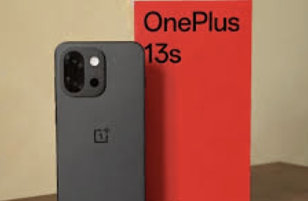 OnePlus 13s compact flagship launched in India at ₹54,999,
