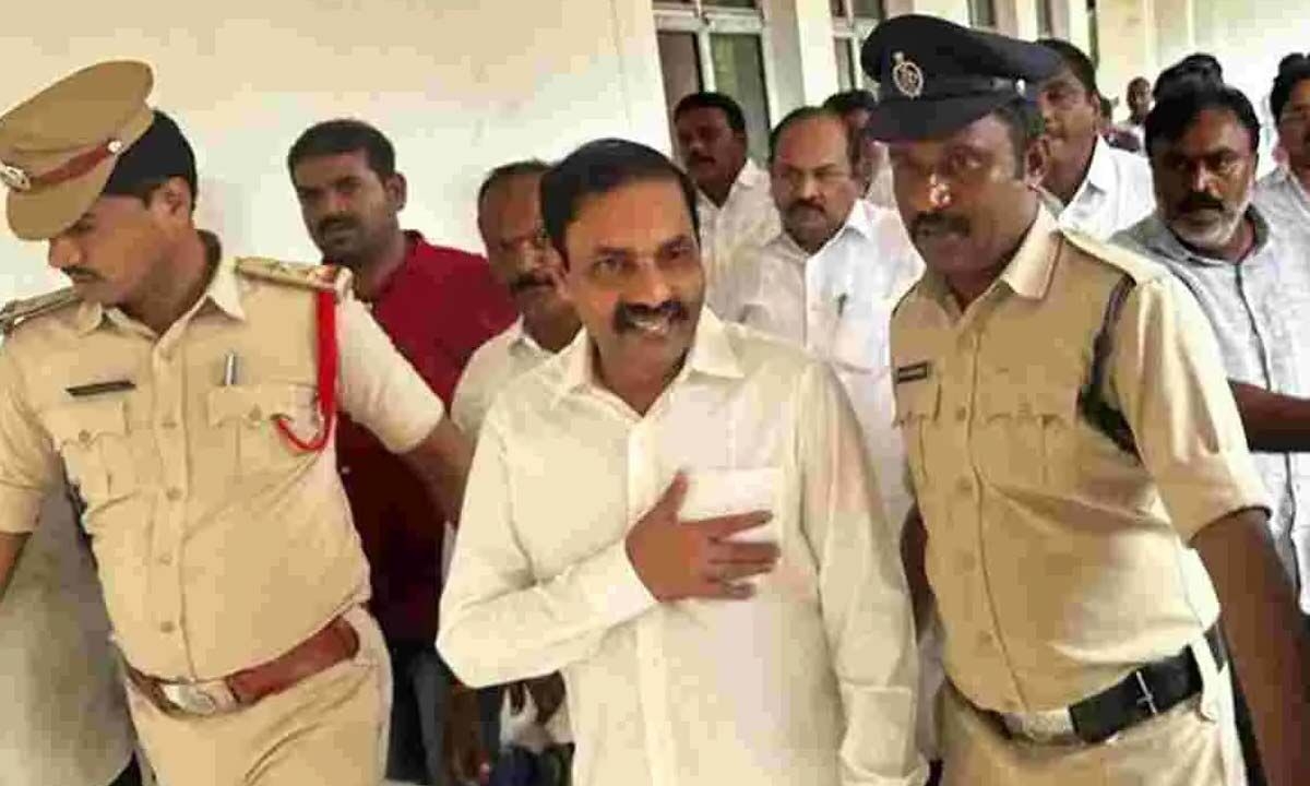 Court extends custody of Kakani