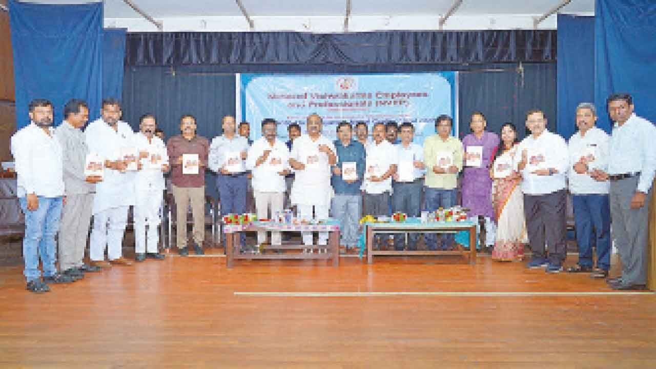 Book launched on Telangana's steel prowess