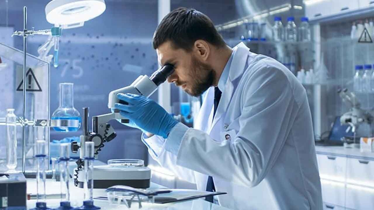 Scientists develop real-time genome sequencing to combat superbug