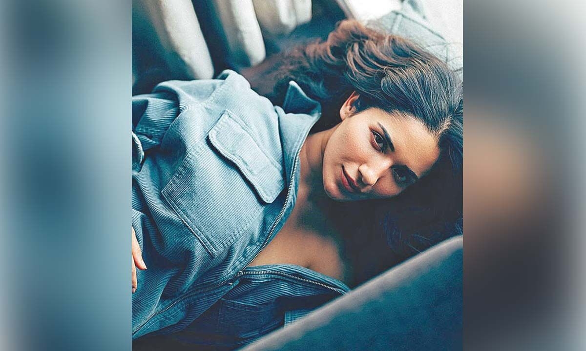 Ruhani Sharma embraces simplicity with confidence