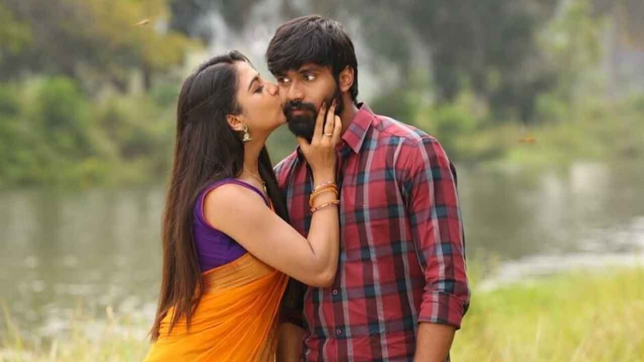 ‘Sri SriSriRajavaru': A smoky tale with a message