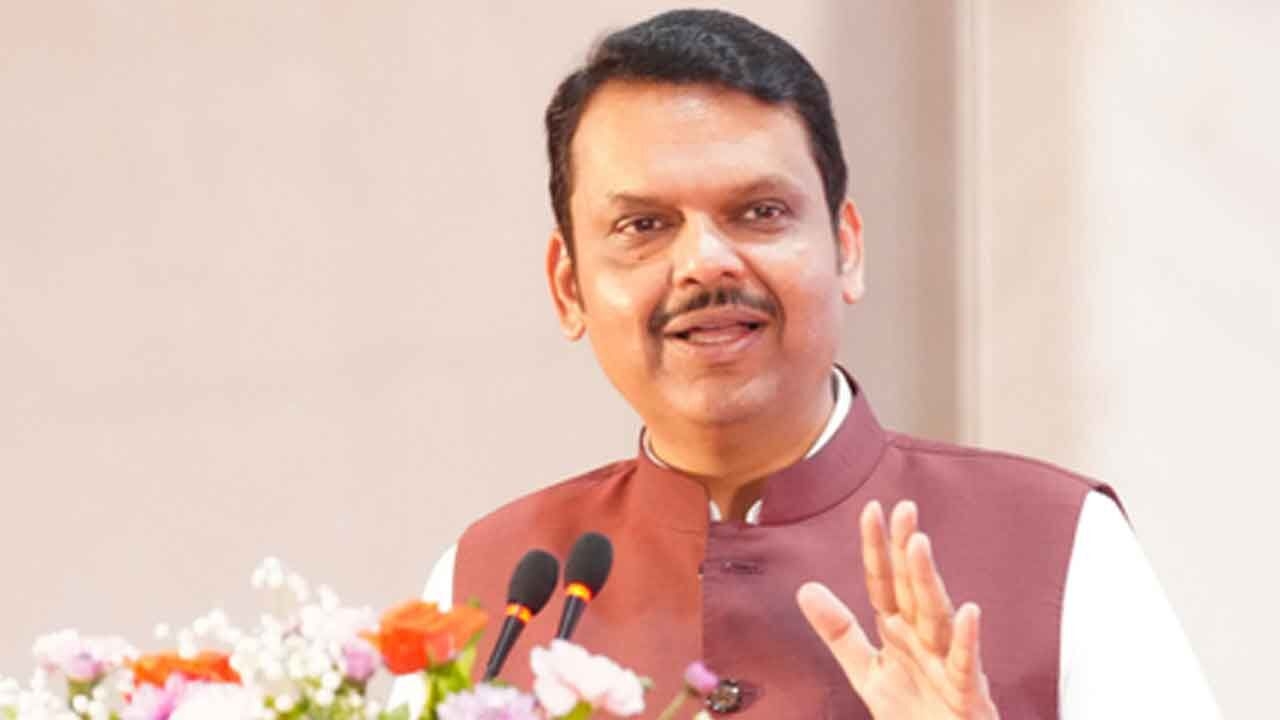 Political temperatures rise as Maha CM pens retort to Rahul Gandhi's 'match-fixing' claims