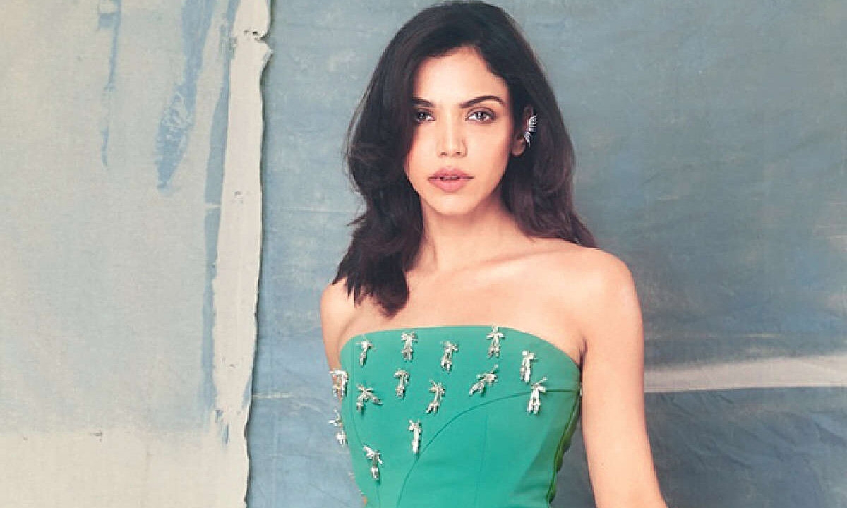 Shriya Pilgaonkar interacts with women Police Officers for her role in ‘Chhal Kapat The Deception'
