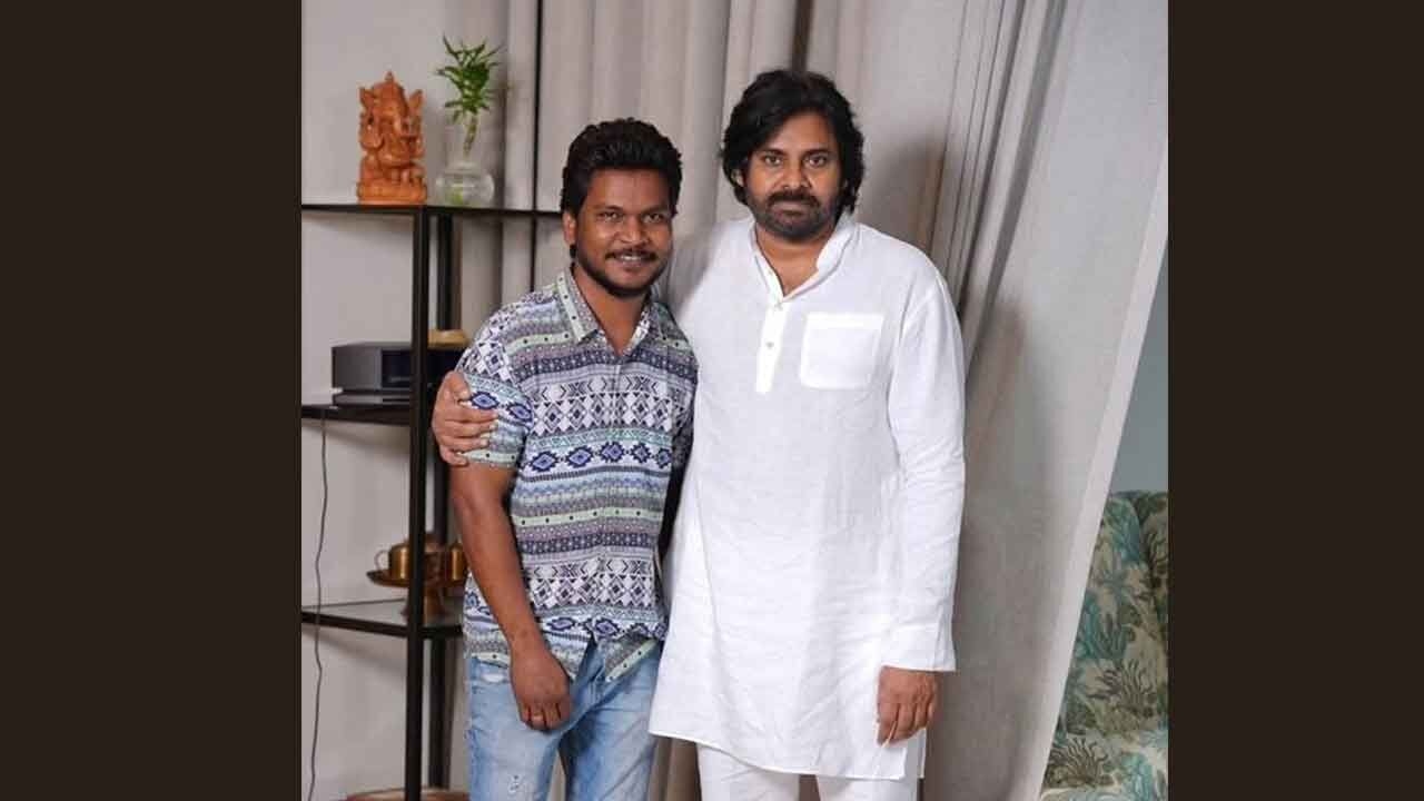 AP DCM Pawan Kalyan inaugurates celebrity hairstylist Ram Koniki'snew salon in Vijayawada