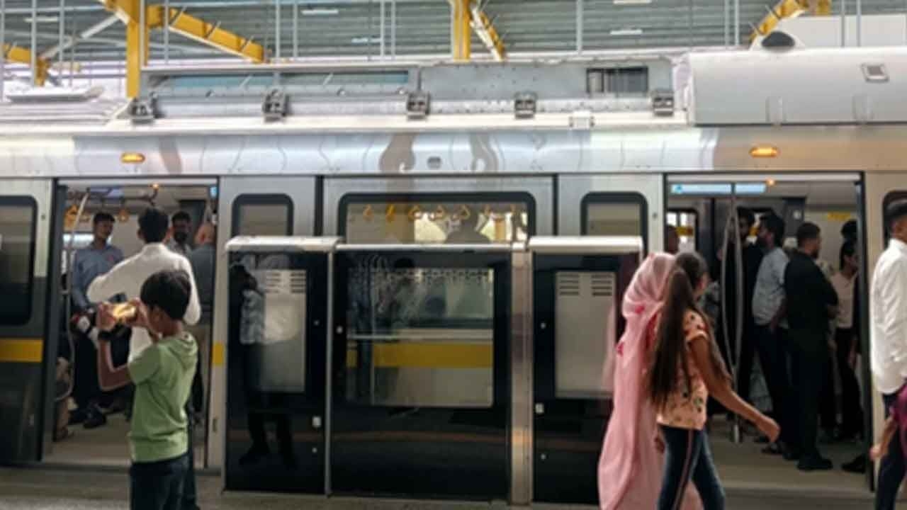 Indore Metro begins commercial operation