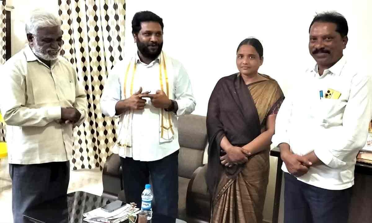 Minister Lokesh's intervention rescues Gulf victim