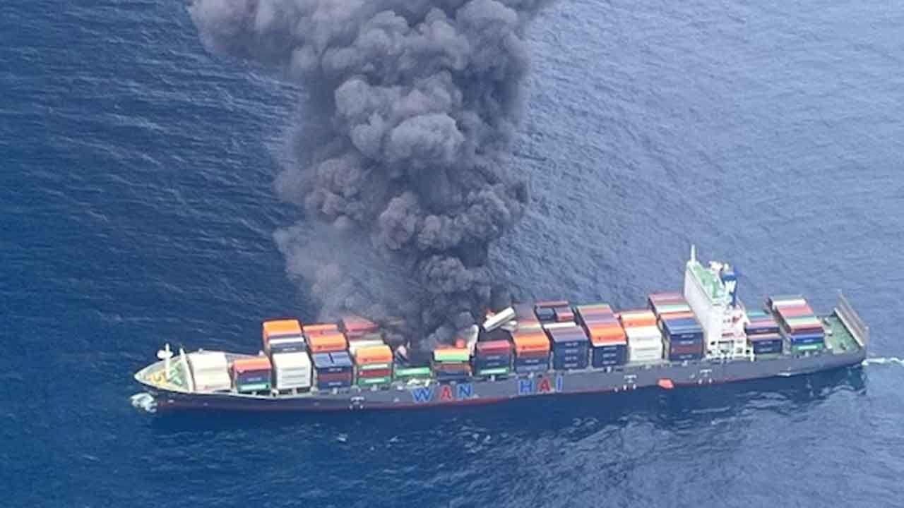 Fire on Singapore-Flagged Cargo Ship Off Kerala Coast: 18 Rescued, 4 Missing