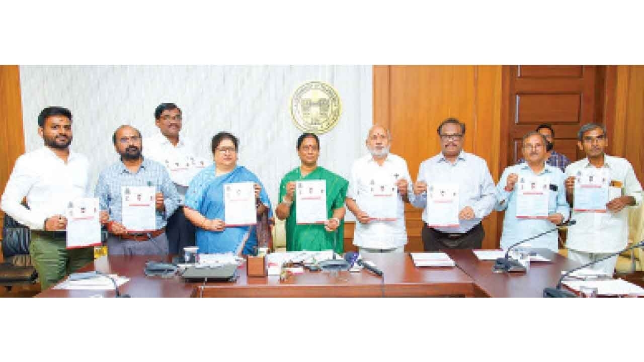 Minister's welfare balm for Archakas across TG
