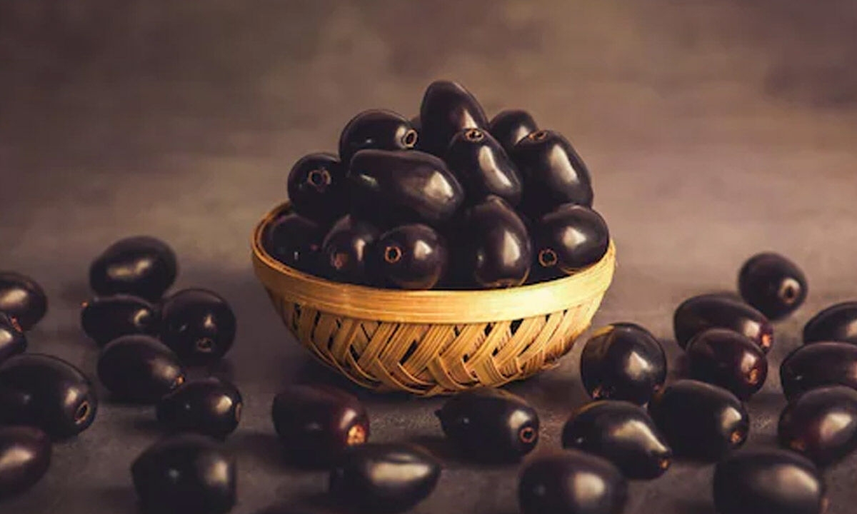 Jamun and Diabetes: A Natural Ally in Blood Sugar Management