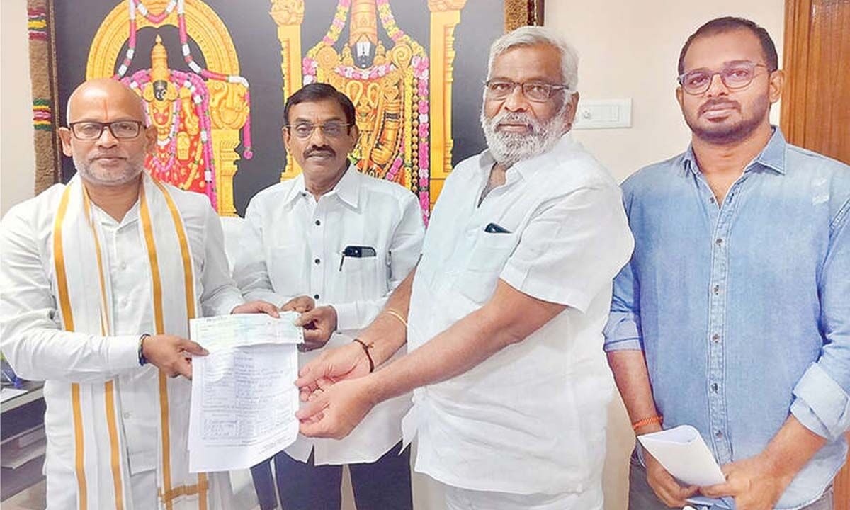 Rs 10L donated to SVPT