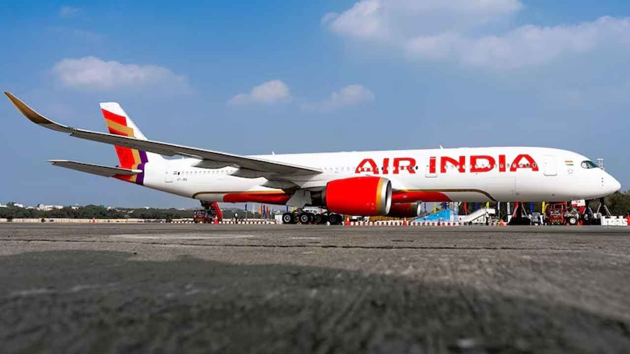 Delhi flight makes emergency landing in Thailand after bomb threat