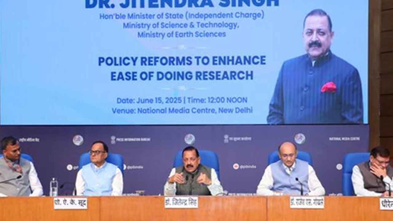 Govt eases funding rules for R&D, research heads can now approve global tenders up to Rs 200 crore