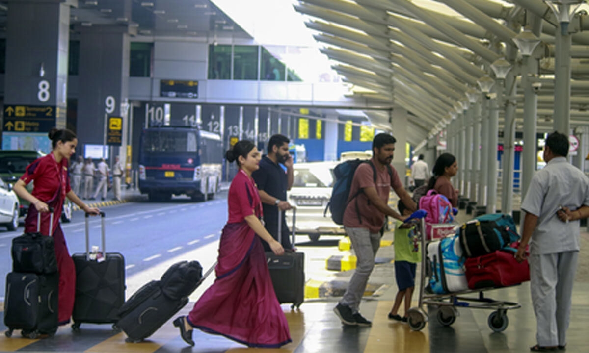 Domestic air passenger traffic estimated at 143.6 lakh in May, up 4.1 pc